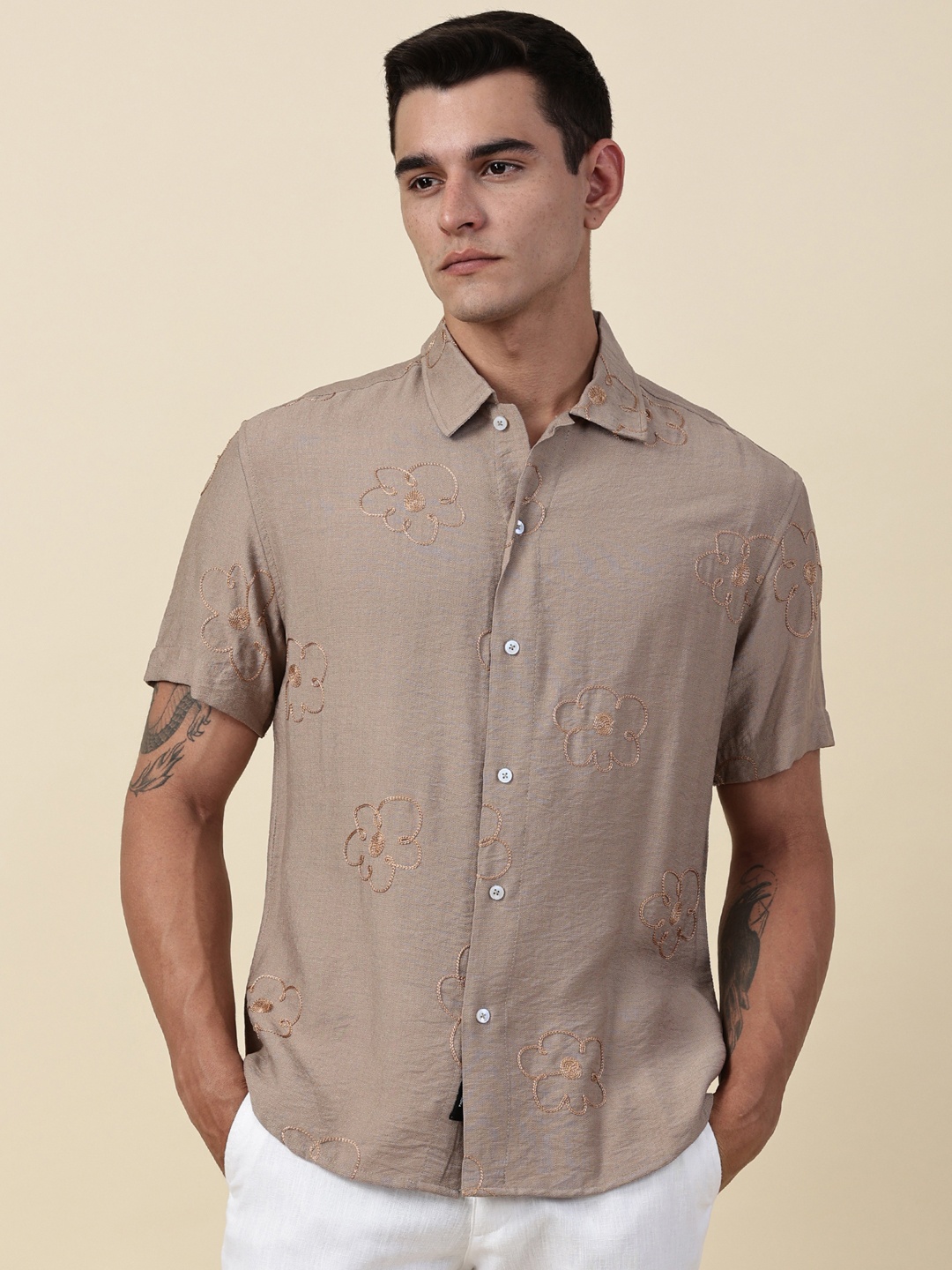 

Thomas Scott Men Embroidered Regular Fit Casual Shirt, Beige