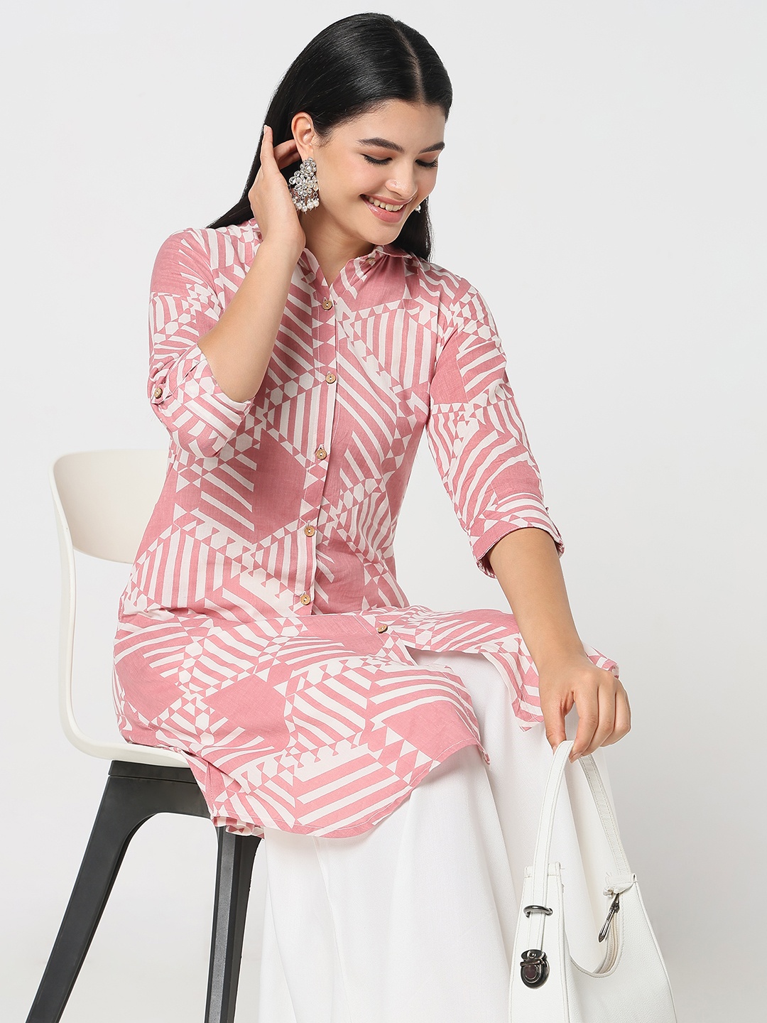 

R&B Women Ethnic Motifs Checked Thread Work Kurta, Pink