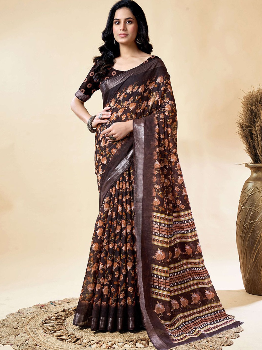

KALINI Floral Zari Saree, Brown