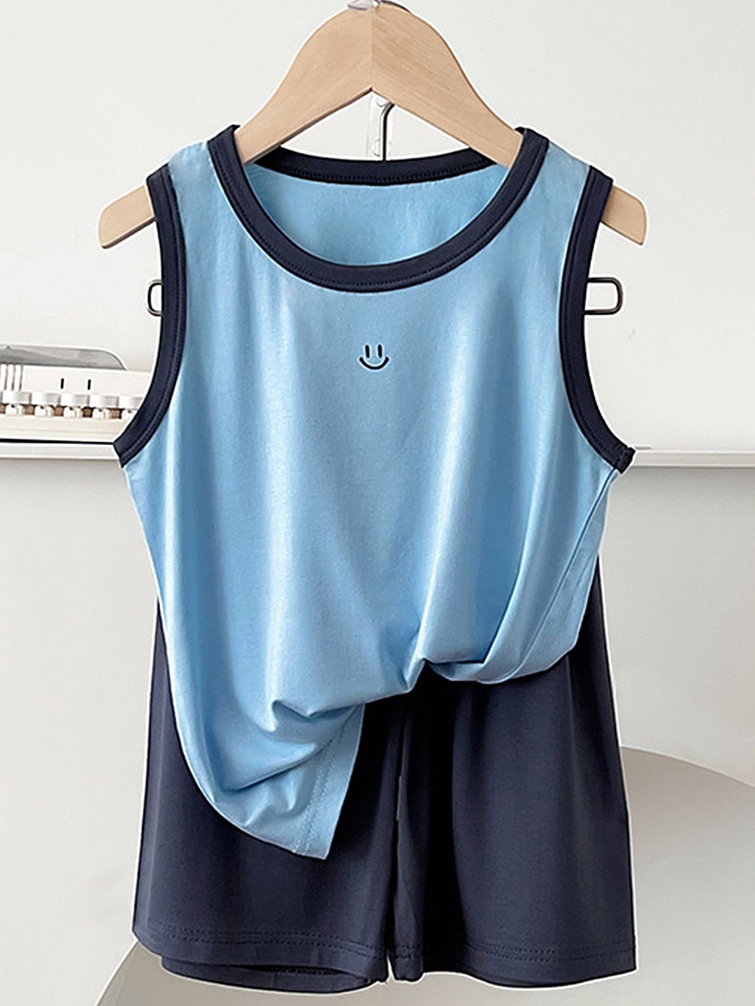 

LULU & SKY Girls T-shirt with Shorts, Blue