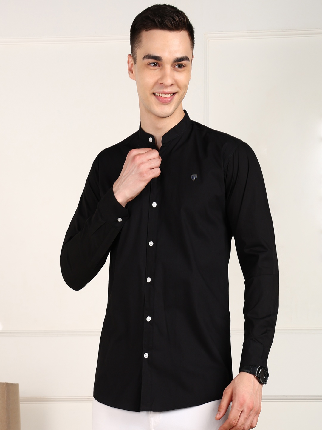 

PulseIQ Men Slim Fit Opaque Casual Shirt, Black