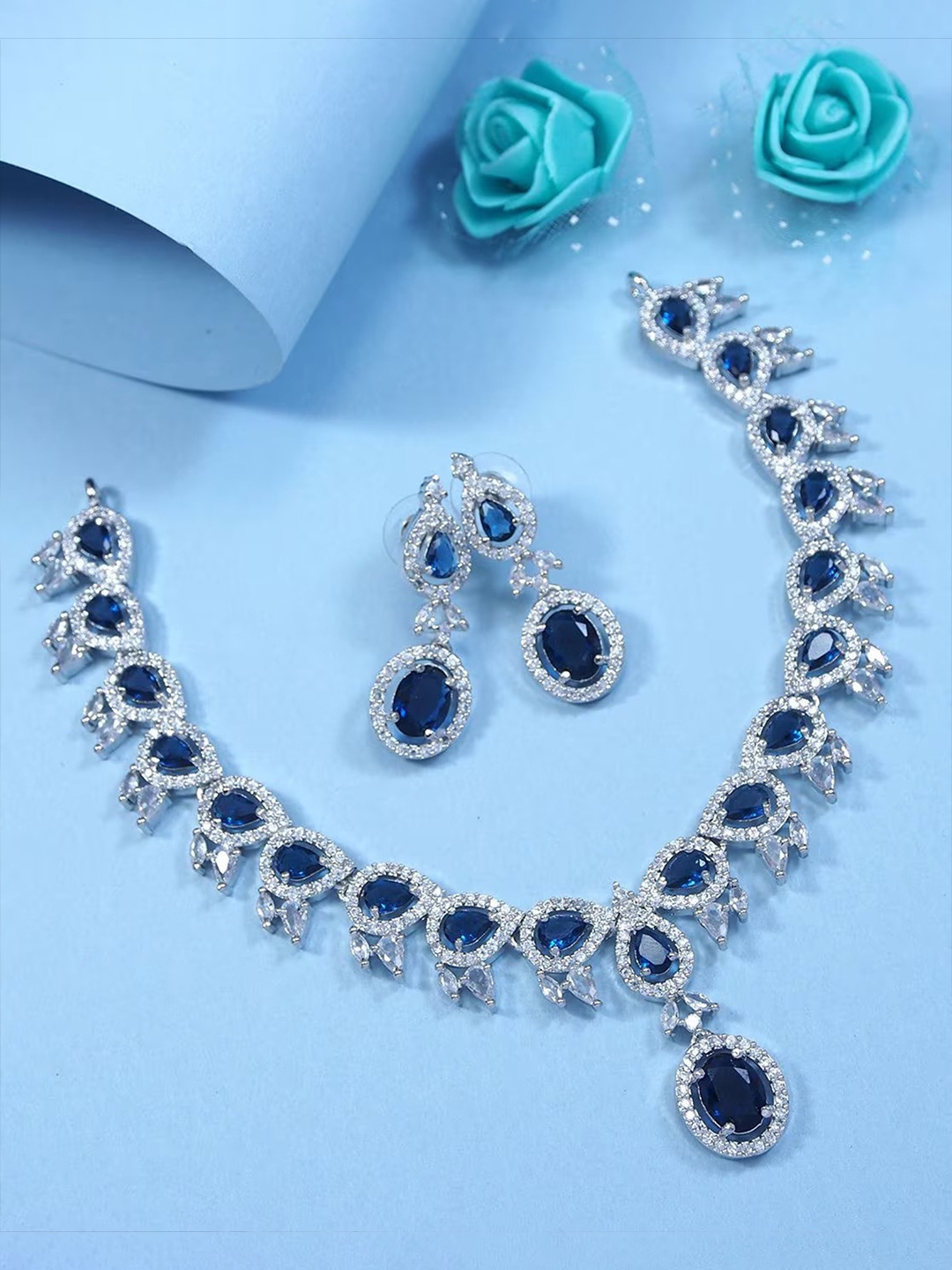 

Rangrozo Jewellery Sliver-Plated Stone Studded & Beaded Jewellery Set, Silver