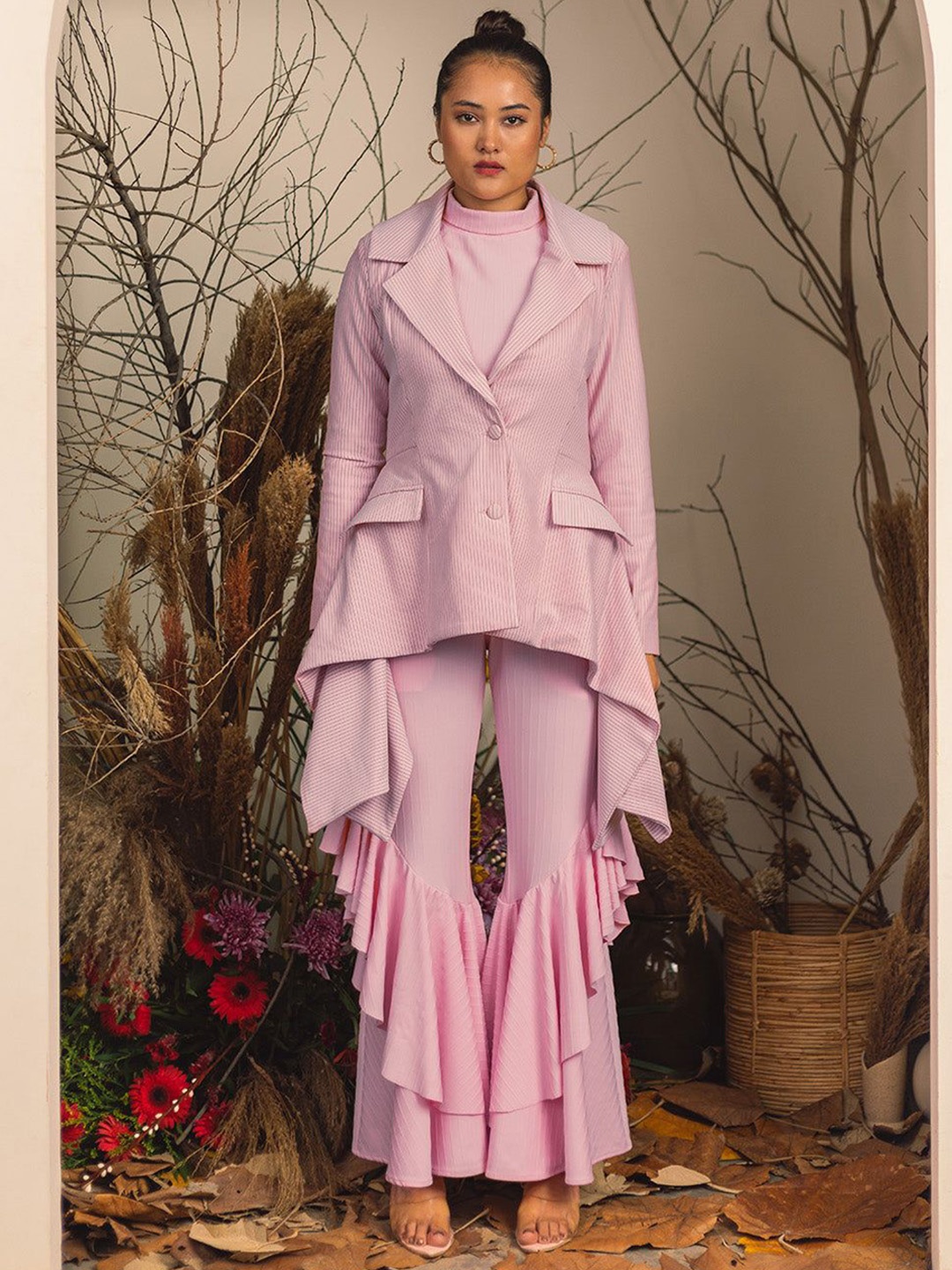 

HOUSE OF FETT Top With Trousers & Blazer, Pink