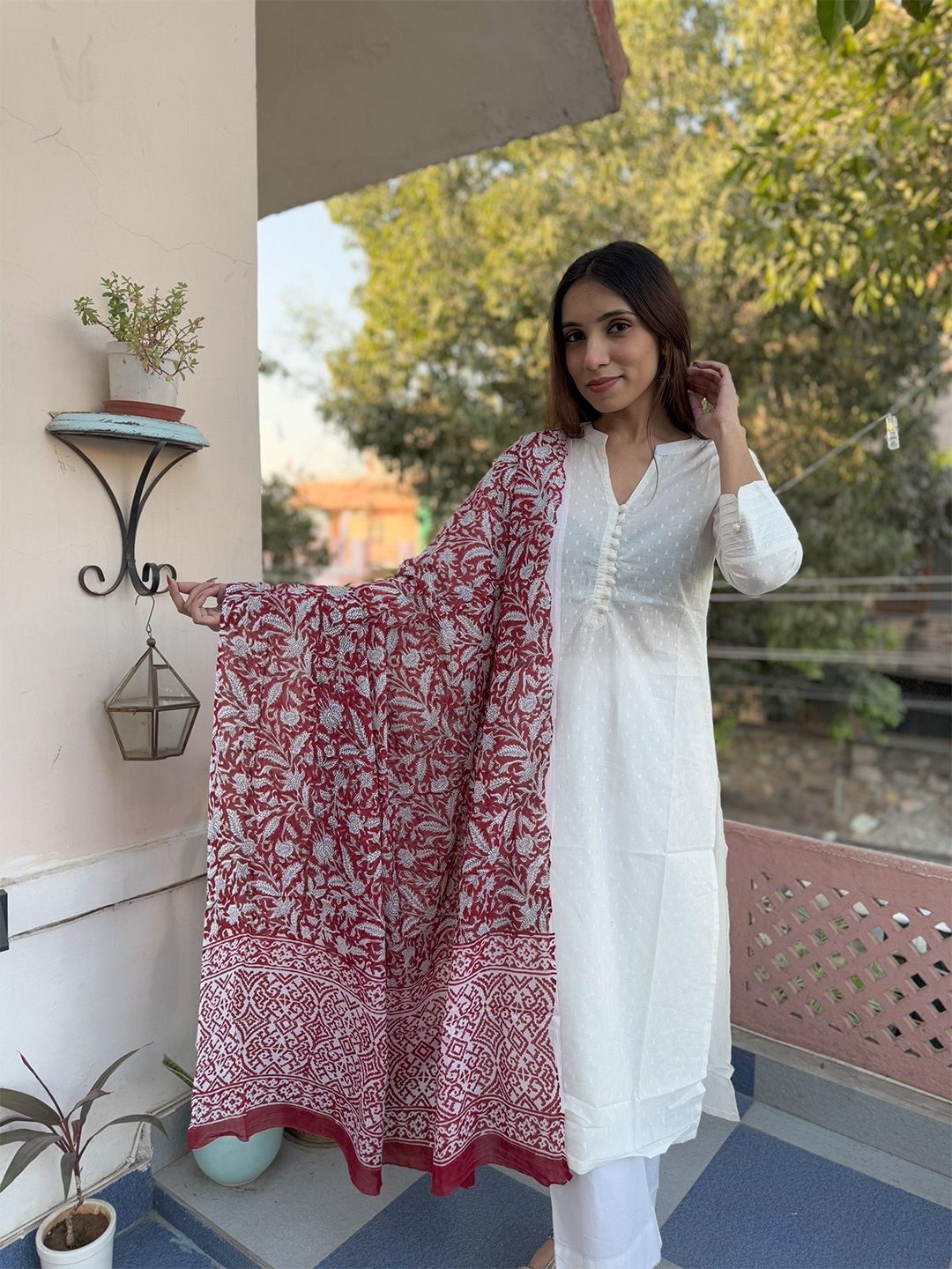 

GOODHAND Floral Block Printed Cotton Dupatta, Red