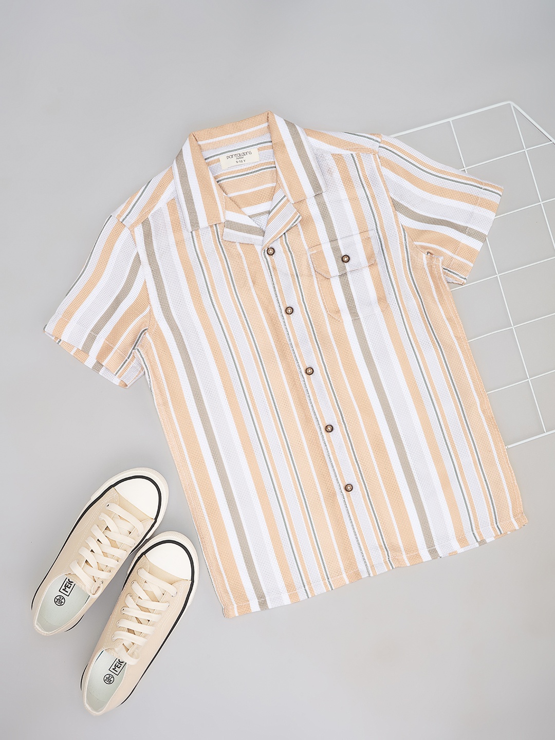 

Pantaloons Junior Boys Opaque Printed Casual Shirt, White