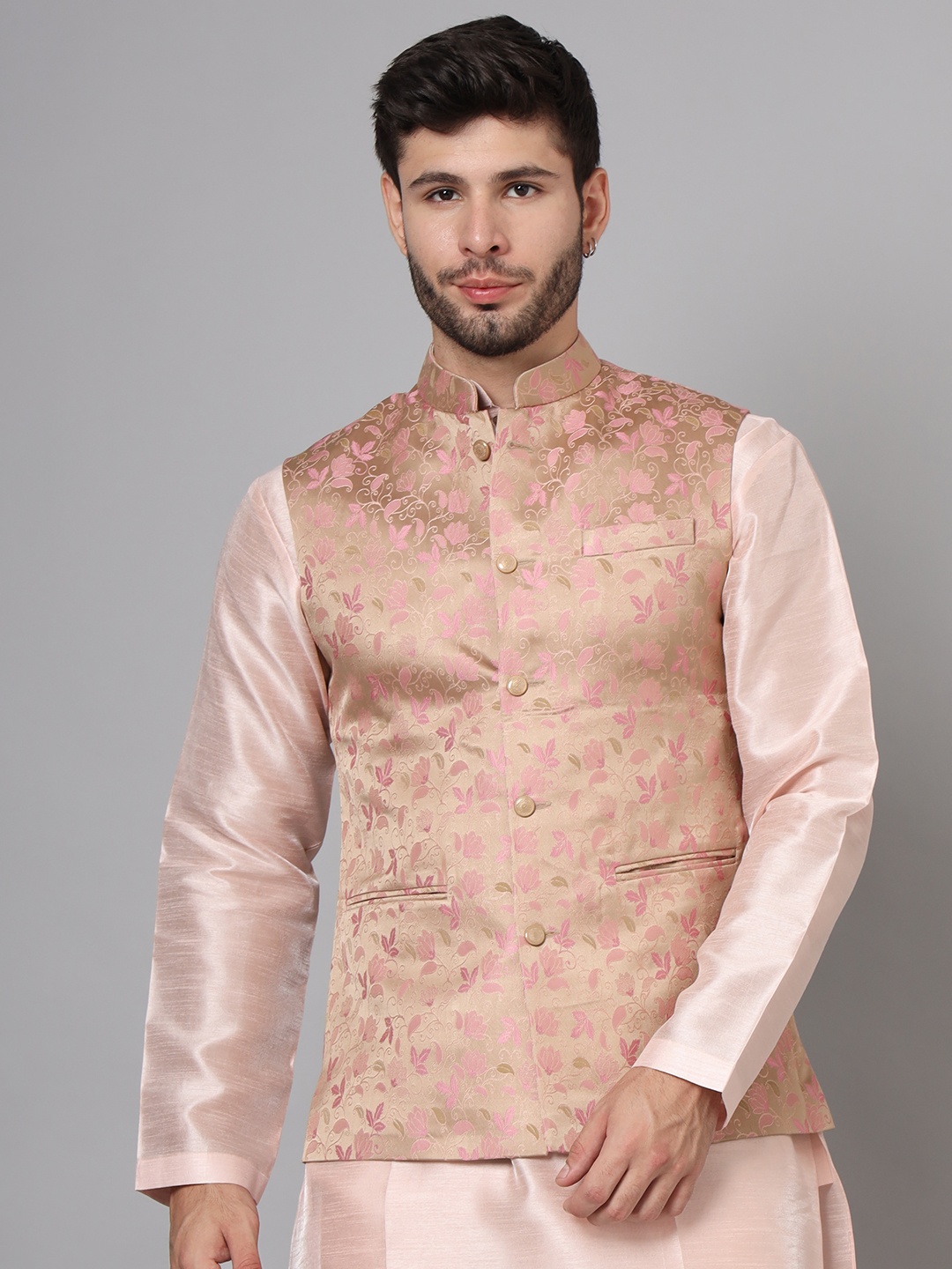 

Vandnam Fabrics Slim Fit Mandarin Collar Nehru Jacket, Gold