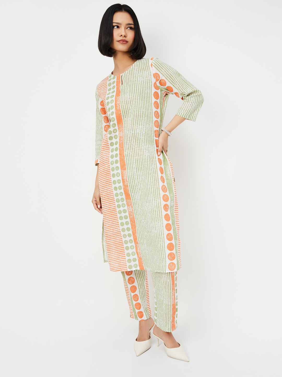 

max Women Floral Printed Regular Kurta with Trousers, Green