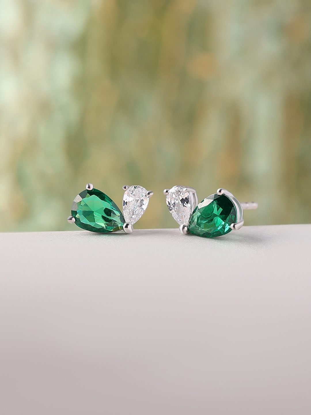 

Ornate Jewels Classic Studs Earrings, Green