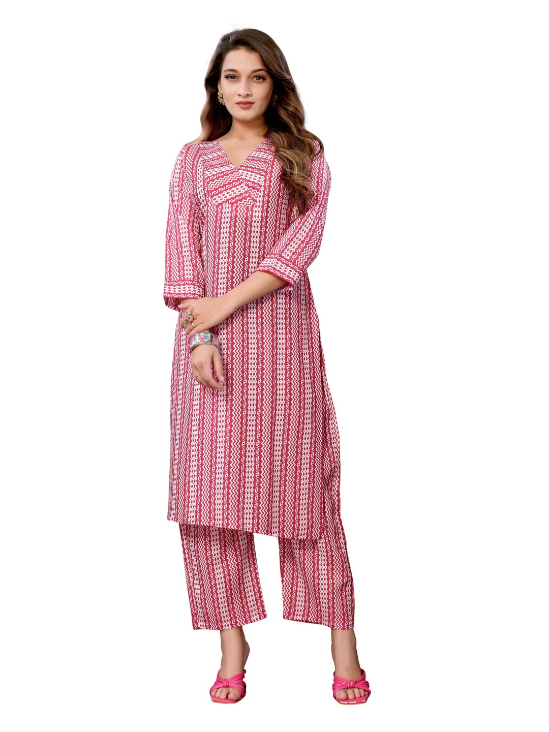 

ANVERI TEXTILE Women Printed Regular Pure Cotton Kurta with Trousers, Red
