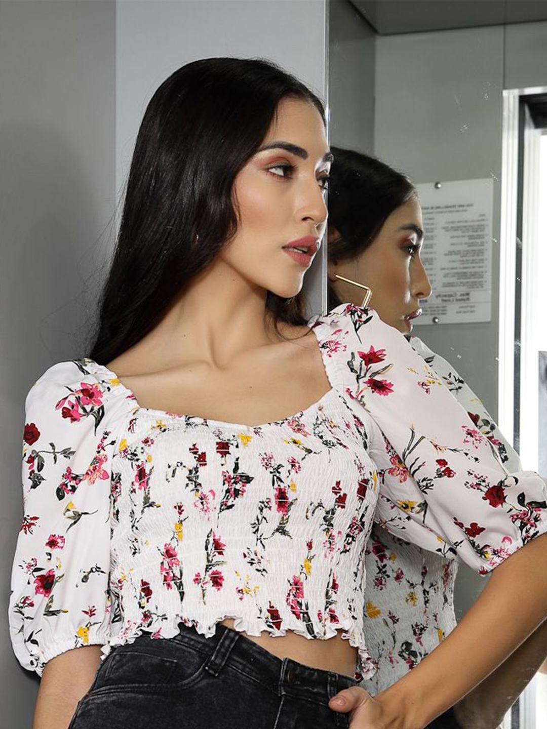 

DressBerry Floral Print Sweetheart Neck Crepe Blouson Crop Top, White