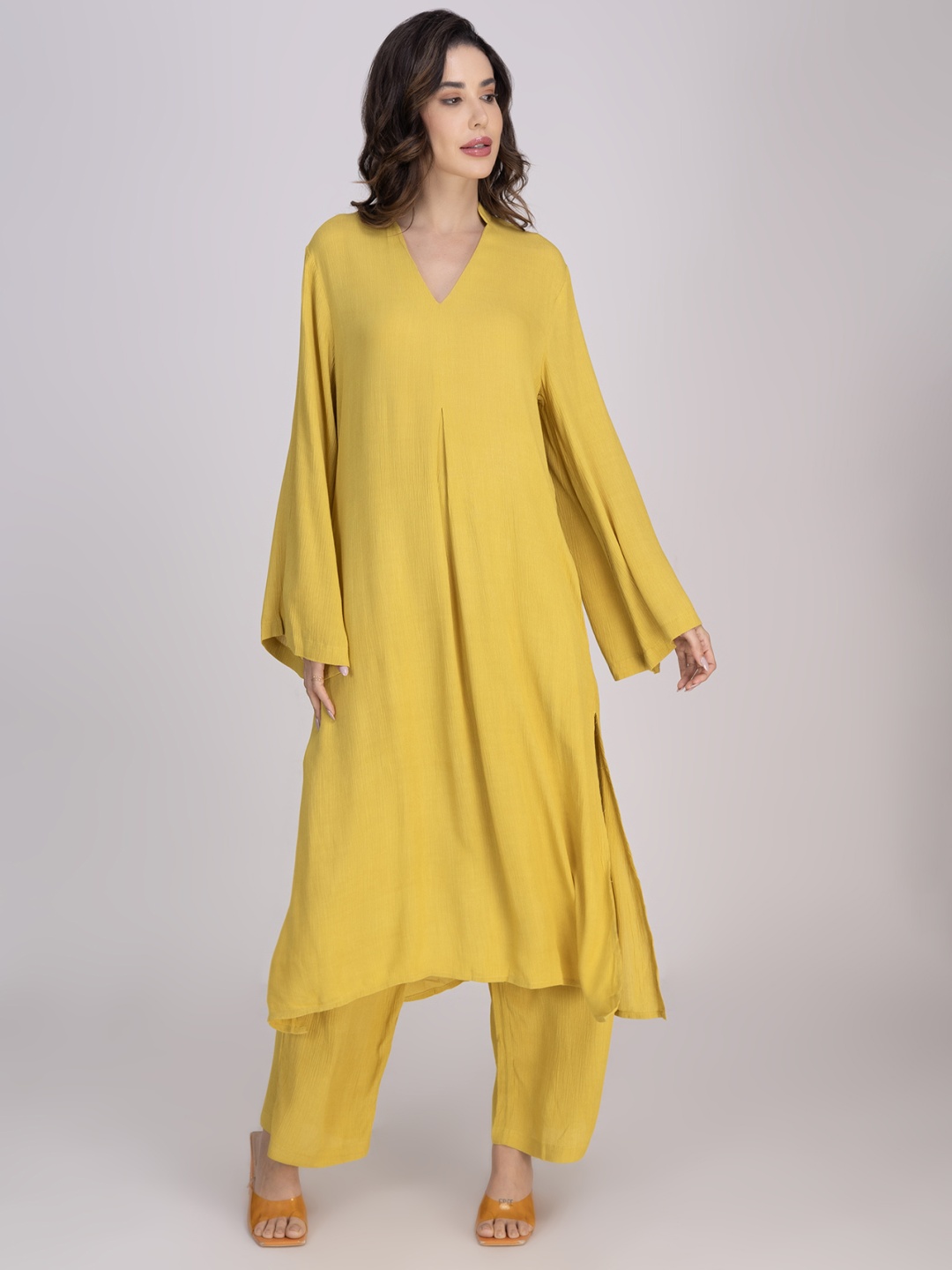 

Moomaya Women Regular Kurta with Trousers, Mustard