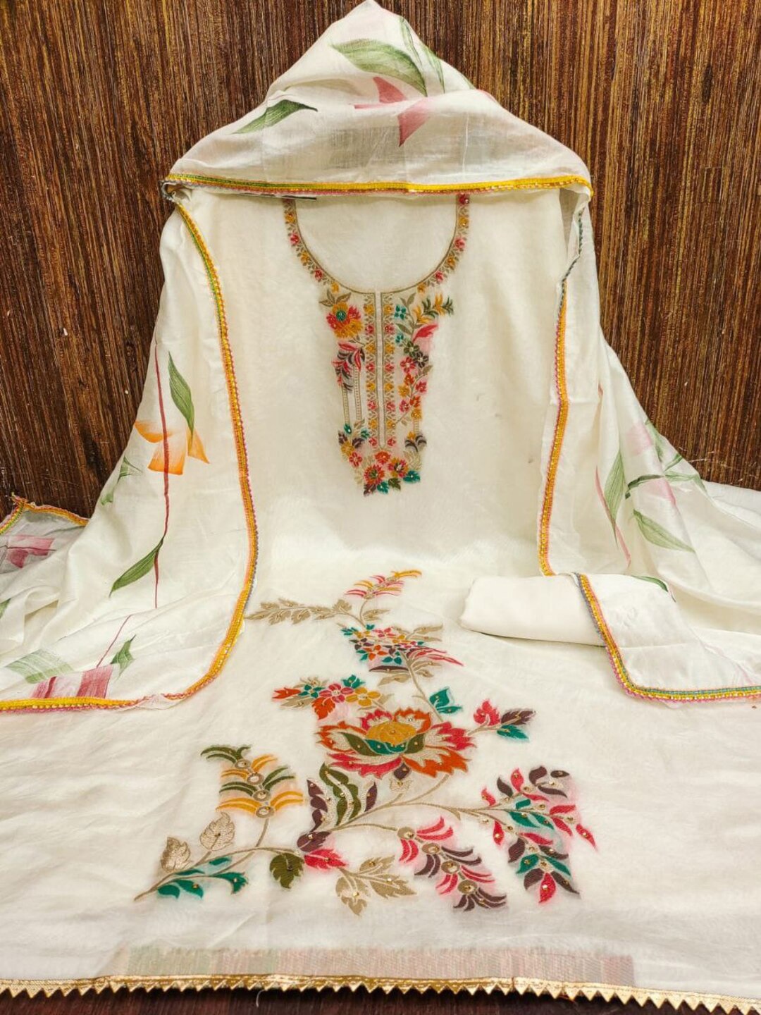 

REALLTREND Floral Beads and Stones Embroidered Unstitched Dress Material, Cream