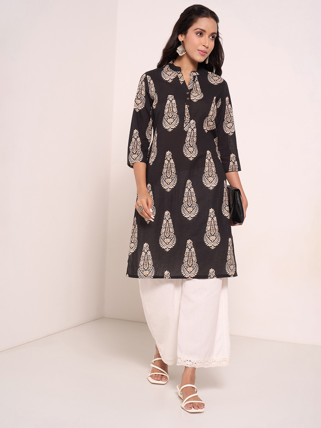 

RANGMANCH BY PANTALOONS Women Paisley Printed Flared Sleeves Kurta, Black