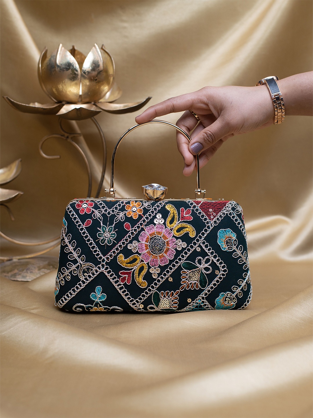

ARTKLIM Embroidered Box Clutch, Black