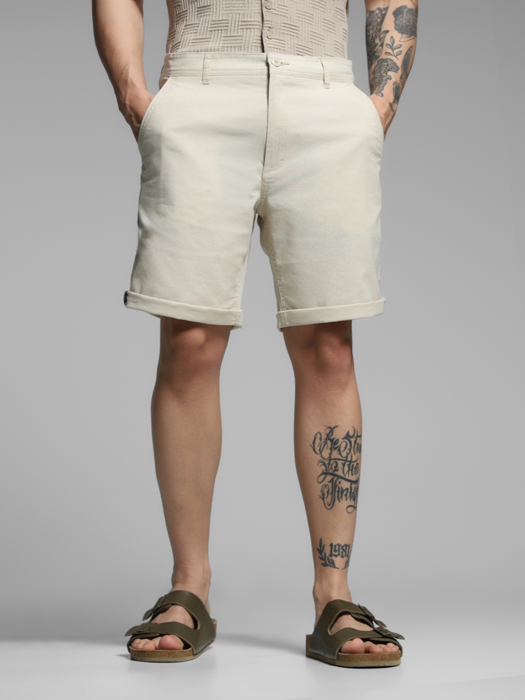 

Jack & Jones Men Low-Rise Shorts, Beige