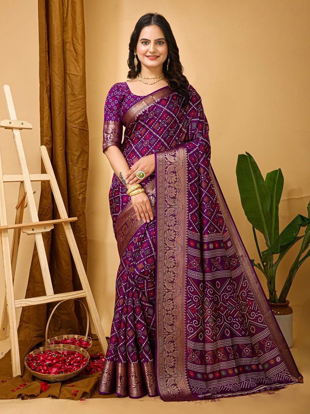 

Rangtulika Ethnics Bandhani Zari Saree, Purple