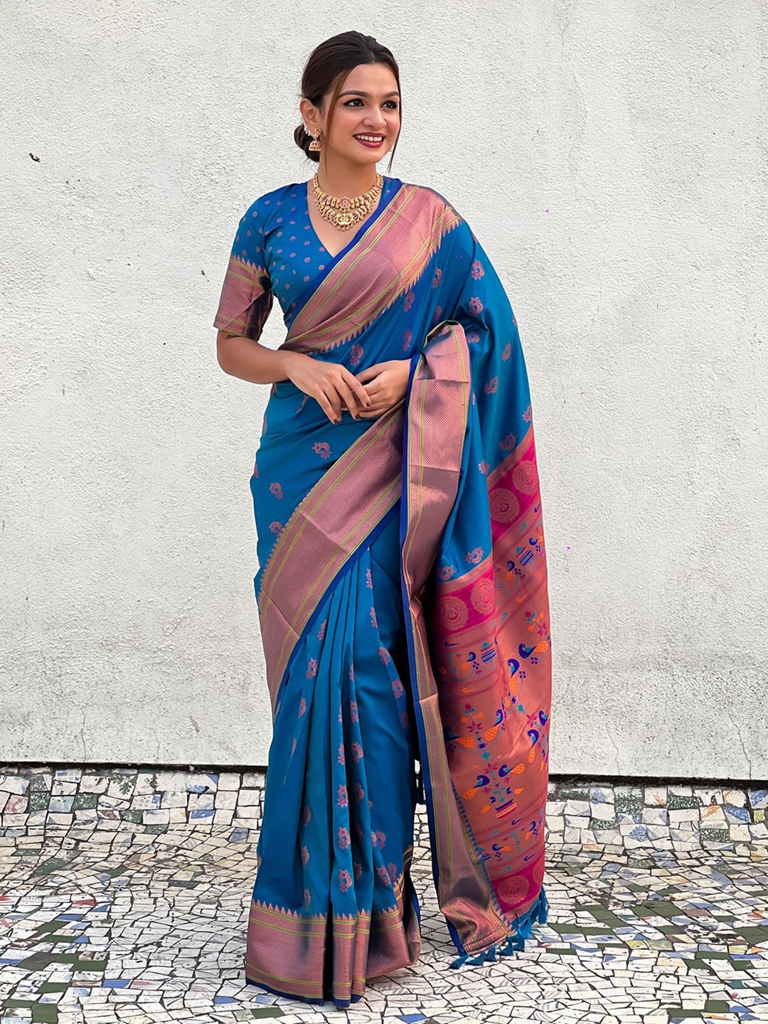 

LeeliPeeri Designer Woven Design Zari Silk Blend Paithani Saree, Teal