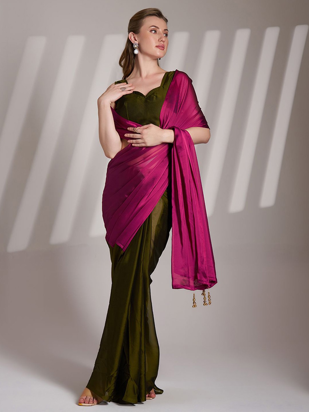 

modeva Colourblocked Pure Chiffon Ready to Wear Saree, Green
