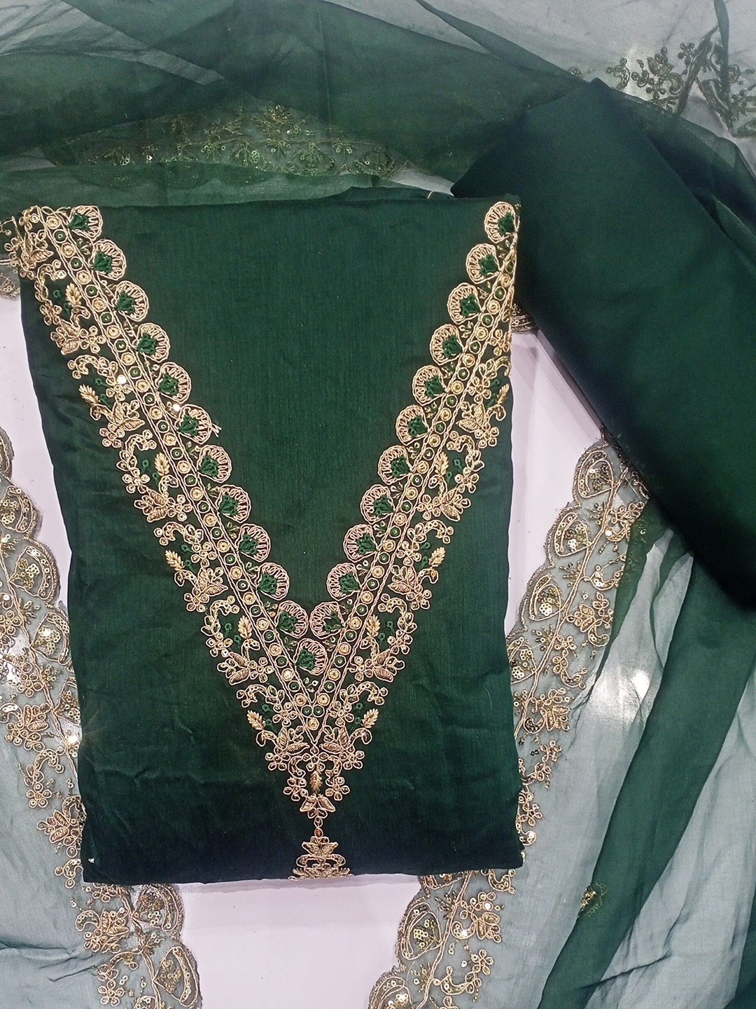 

REET MAHAL Art Silk Unstitched Dress Material, Green