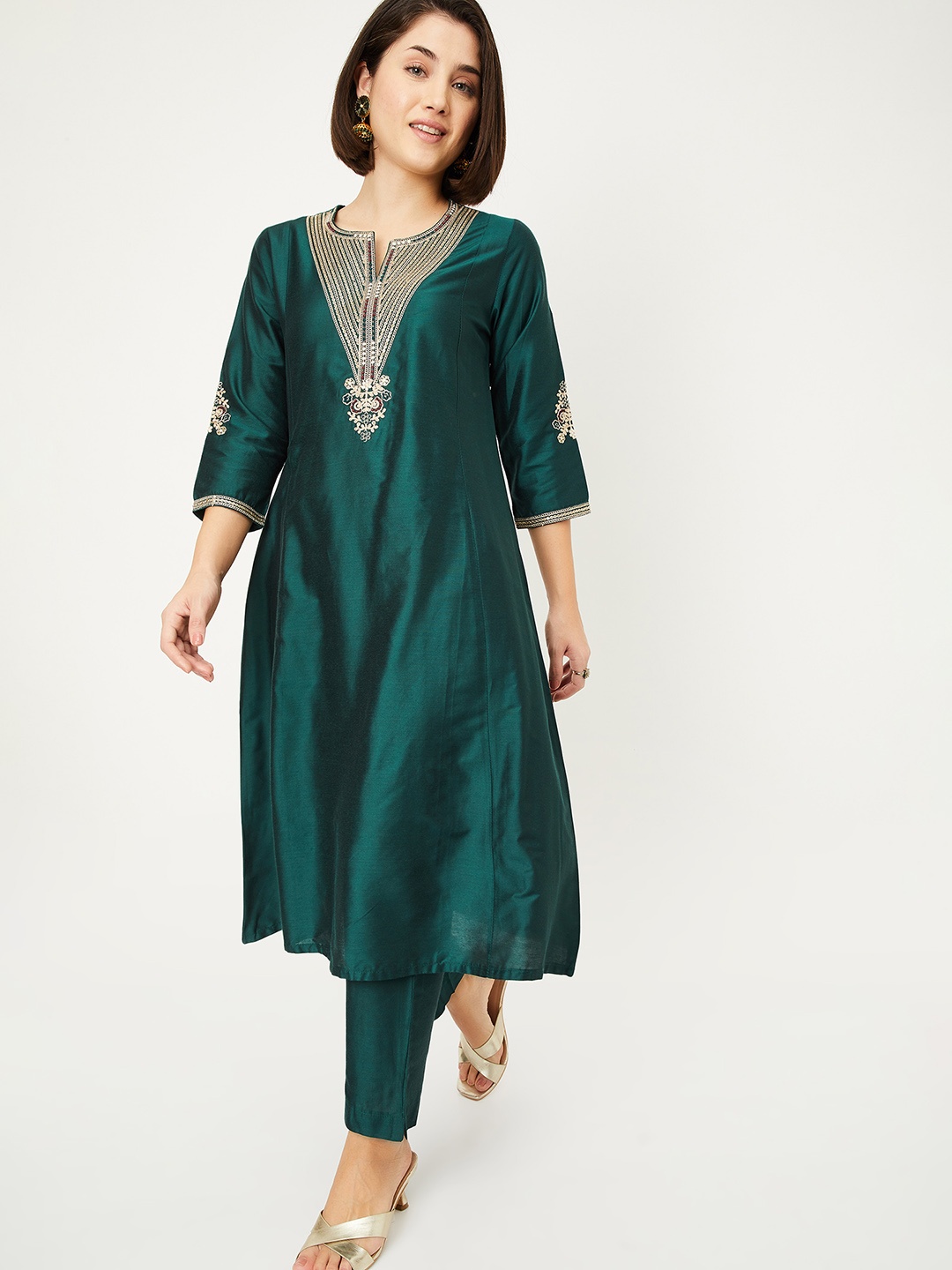 

max Women Embroidered Regular Thread Work Kurta with Trousers, Green