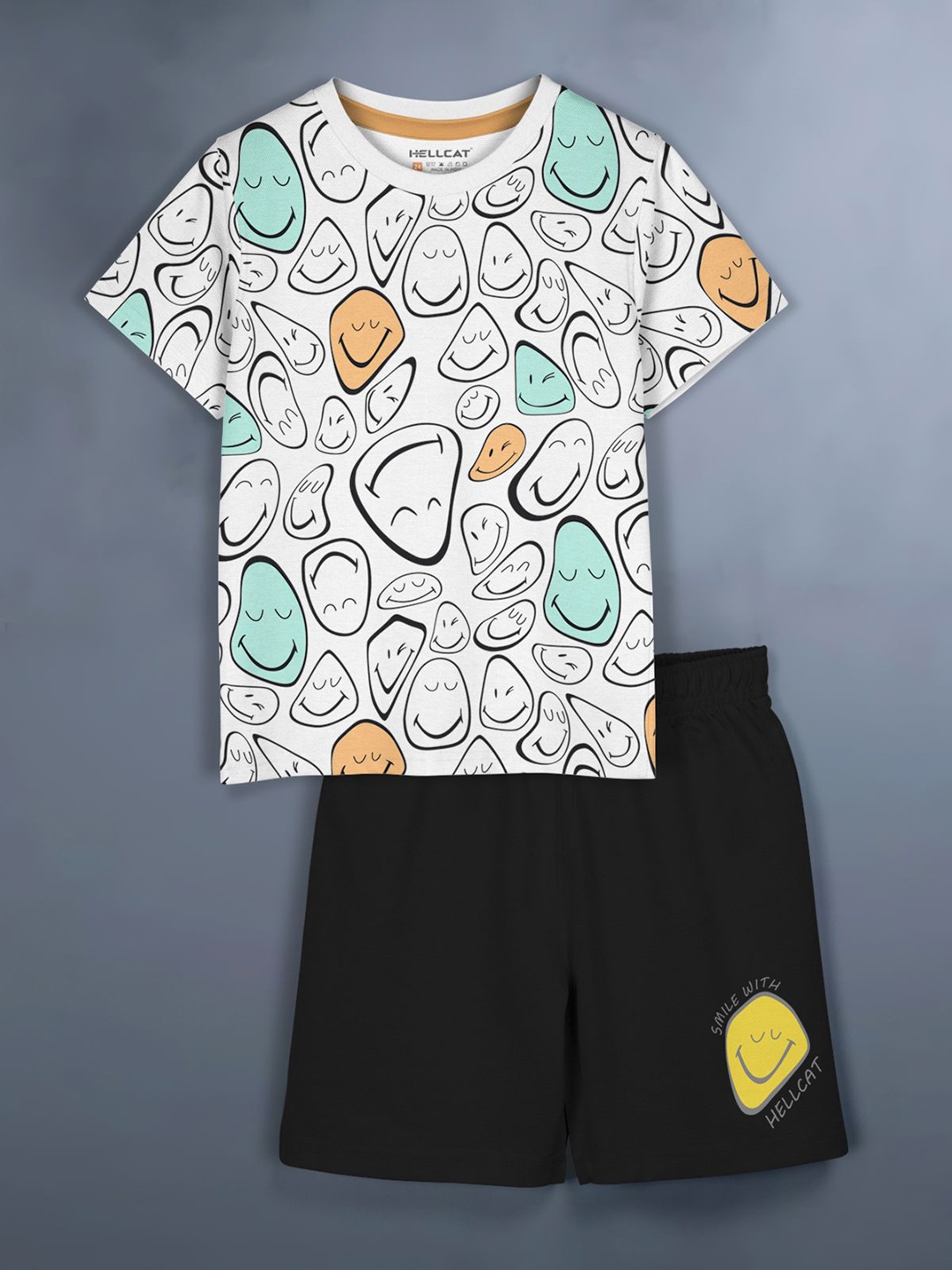 

HELLCAT Girls Printed Round Neck T-Shirt With Shorts, White