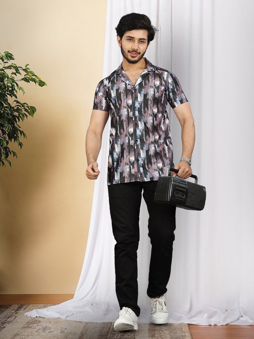 

Moda Rapido Men Original Opaque Printed Casual Shirt, Multi