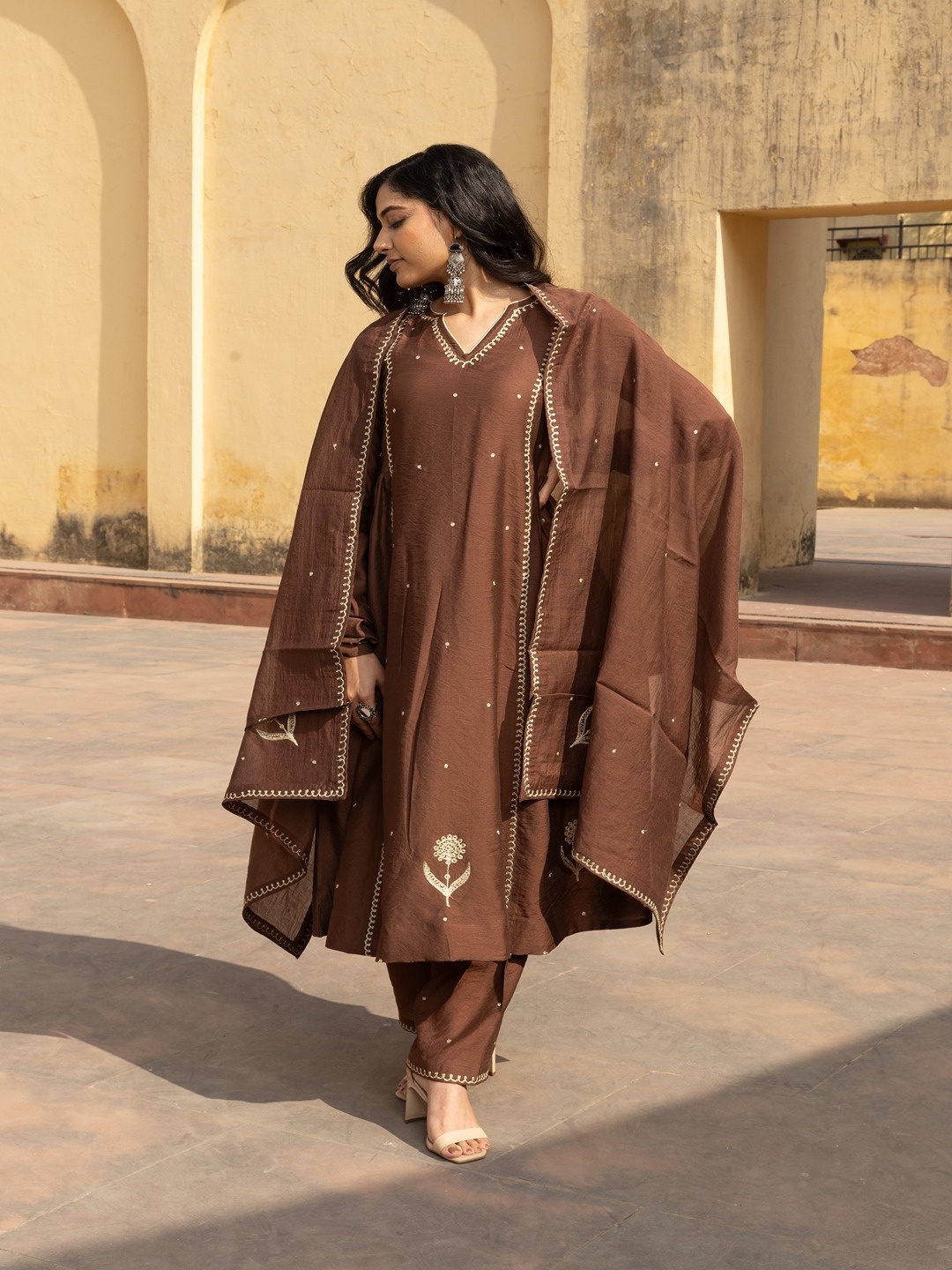 

ASRUMO Women Embroidered Regular Aari Work Kurta with Trousers & With Dupatta, Brown