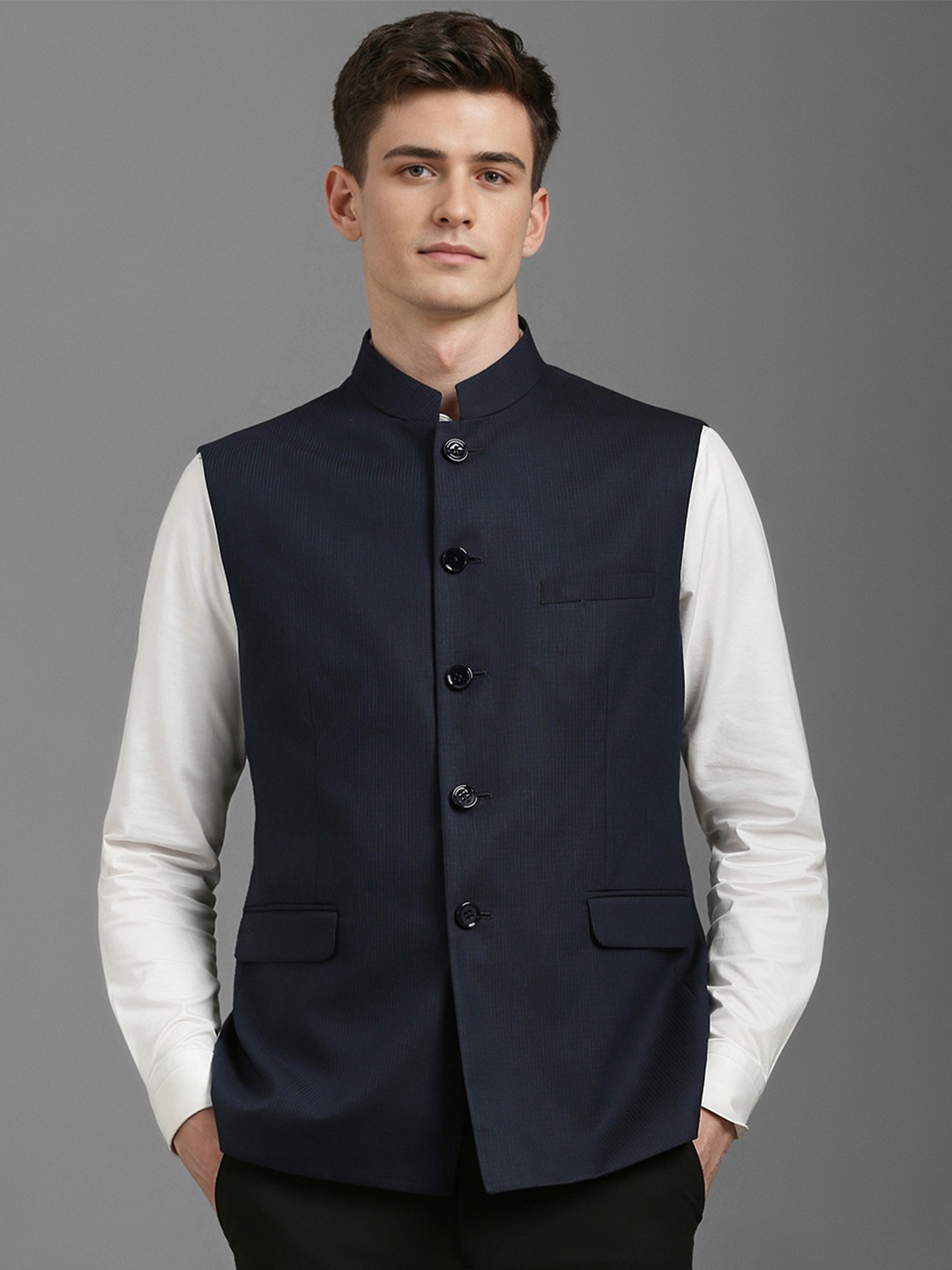 

Louis Philippe Slim Fit Nehru Jacket, Navy blue