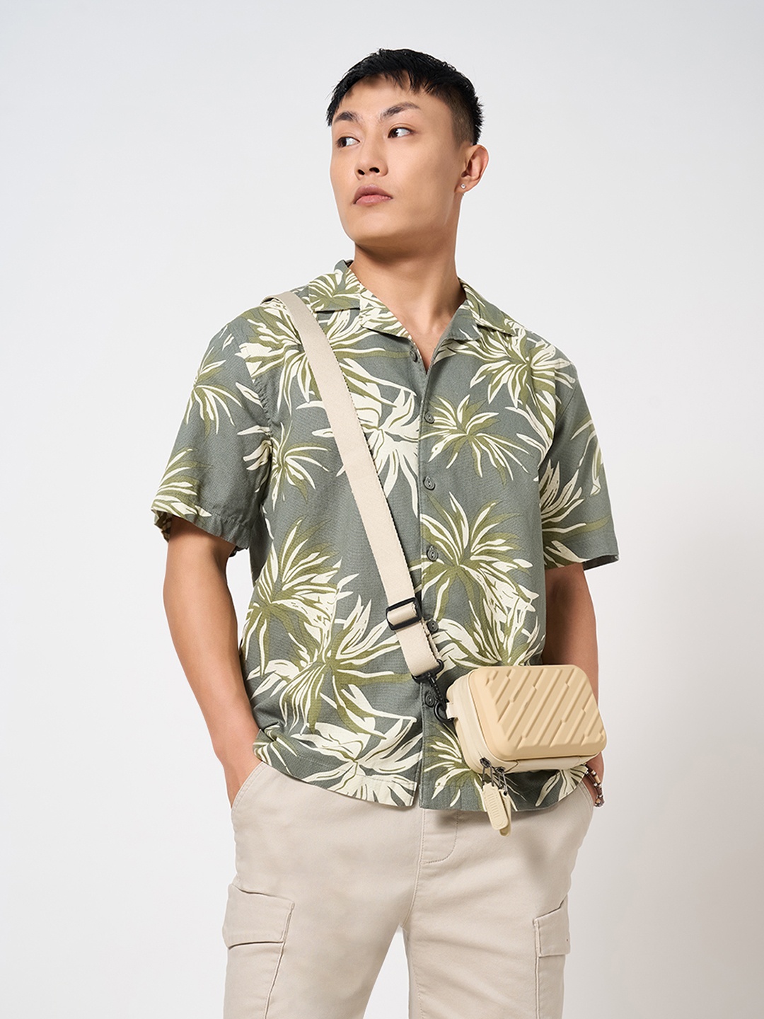 

People Men Floral Opaque Casual Shirt, Green