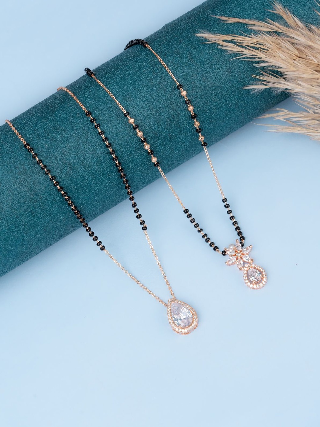 

Zeraki Jewels Artificial Stones and Beads Mangalsutra, Rose gold