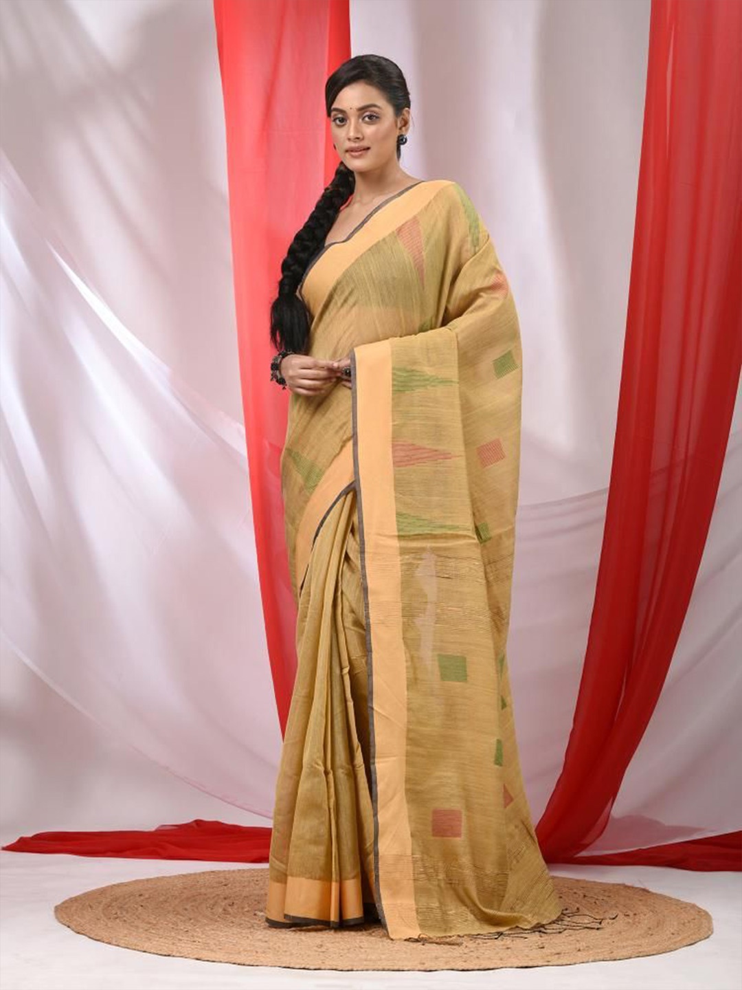 

VIBHAVARI Saree, Brown