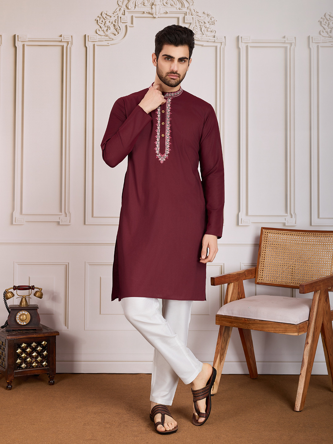 

House of Pataudi Mandarin Collar Straight Kurta & Trouser Set, Maroon