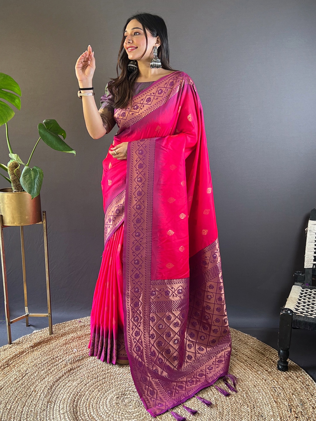 

all about you Woven Design Zari Silk Blend Banarasi Saree, Pink