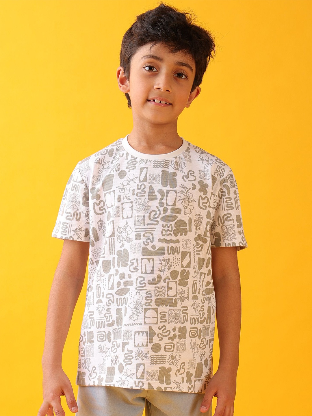 

Anthrilo Boys Printed Pockets T-shirt, White