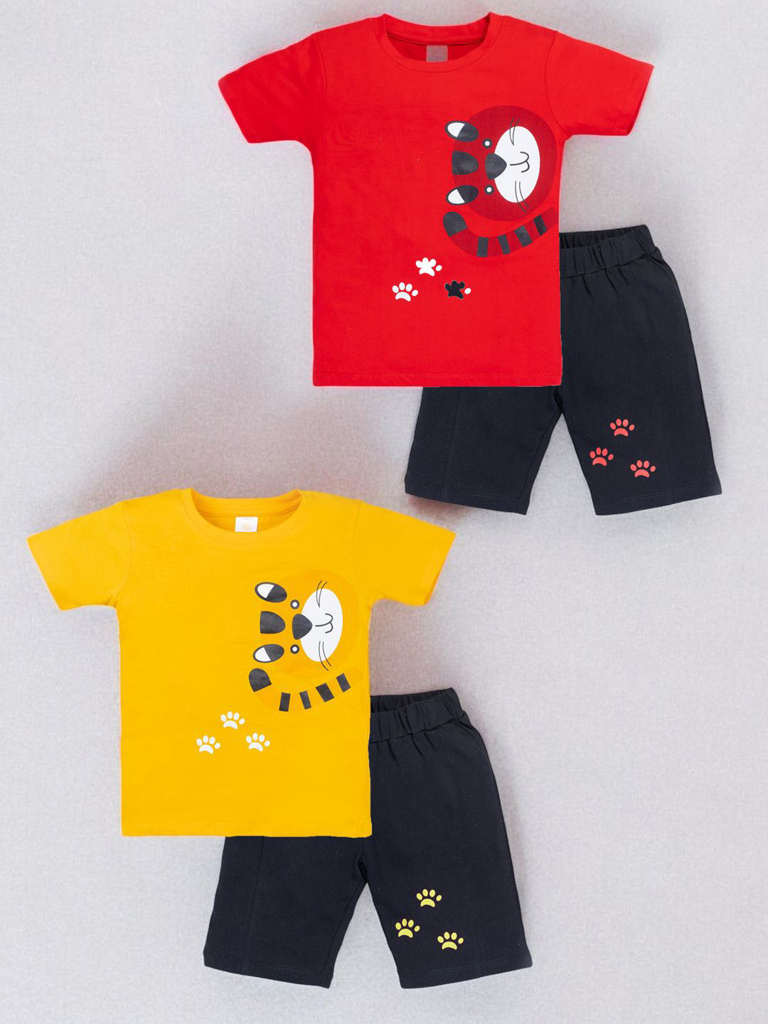 

YK Boys Pack Of 2 Cartoon Characters Printed Pure Cotton T-shirt With Shorts, Red