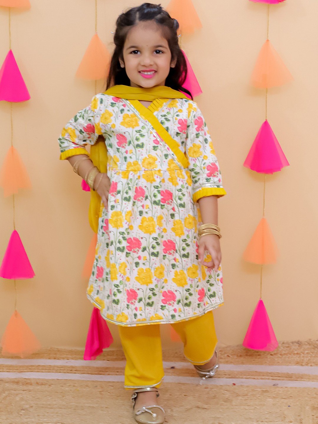 

Aj DEZInES Girls Floral Printed Regular Pure Cotton Kurta with Salwar & With Dupatta, Yellow