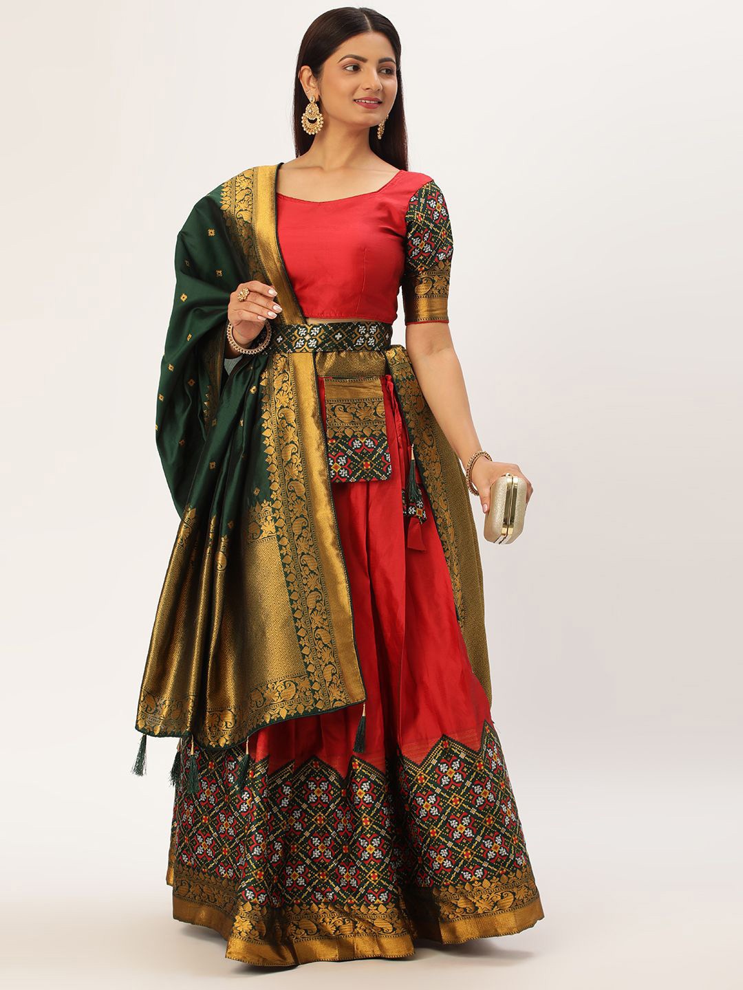 

Payu Semi-Stitched Lehenga & Unstitched Blouse With Dupatta, Red