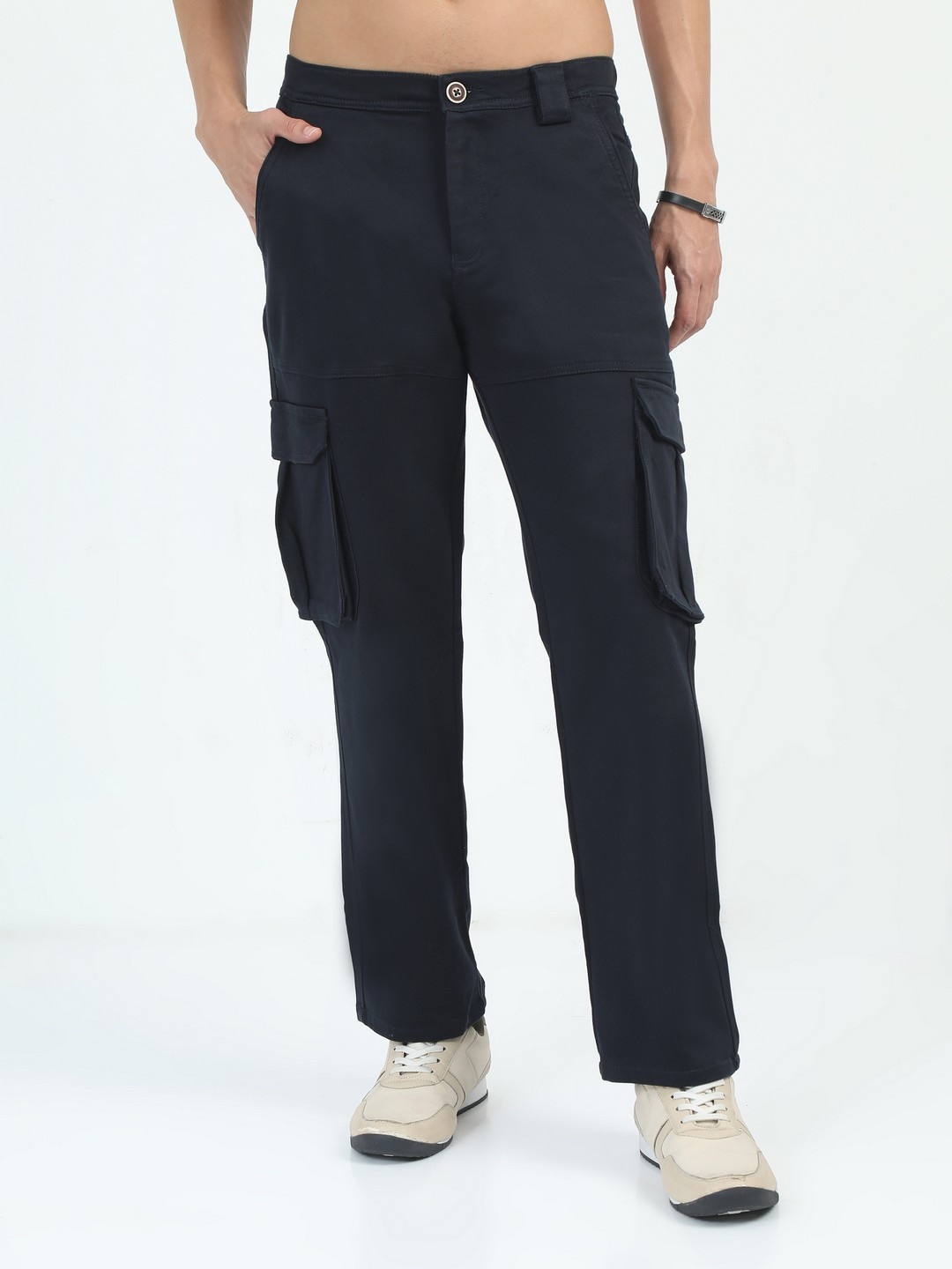 

THE BEETEL HOUSE Men Relaxed Straight Fit Cargos Trousers, Navy blue