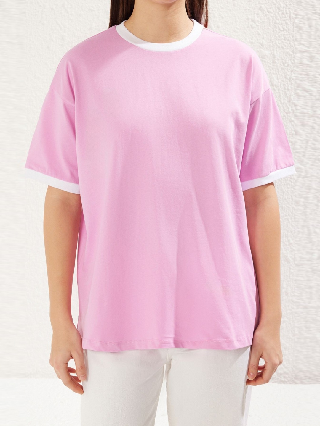 

Trendyol Women Drop-Shoulder Sleeves Raw Edge T-shirt, Na