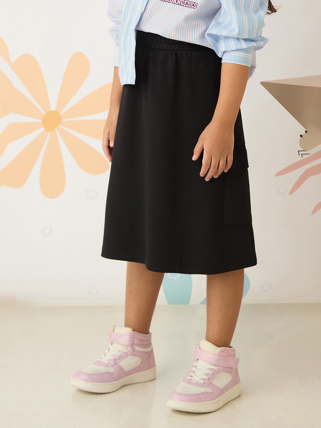

max Girls Knee-Length Skirt, Black