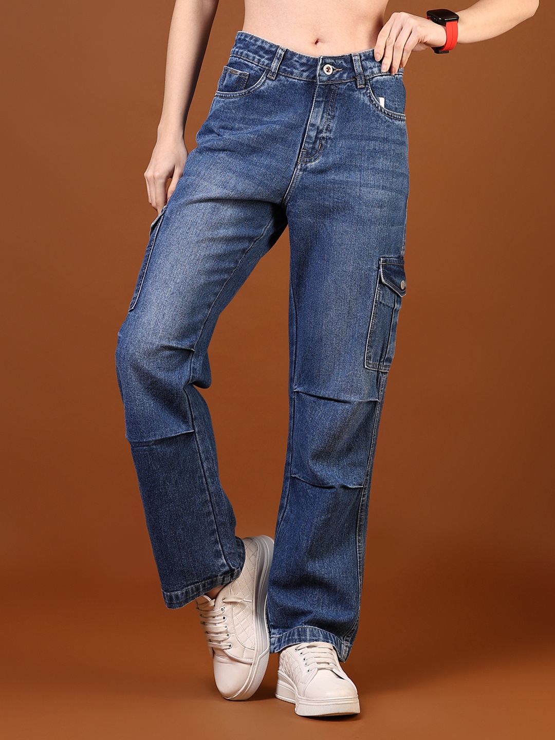 

V-Mart Women Light Fade Jeans, Blue