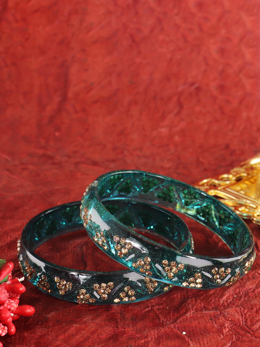 

LAVAZZA Set Of 2 American Diamond-Studded Glass Bangles, Green