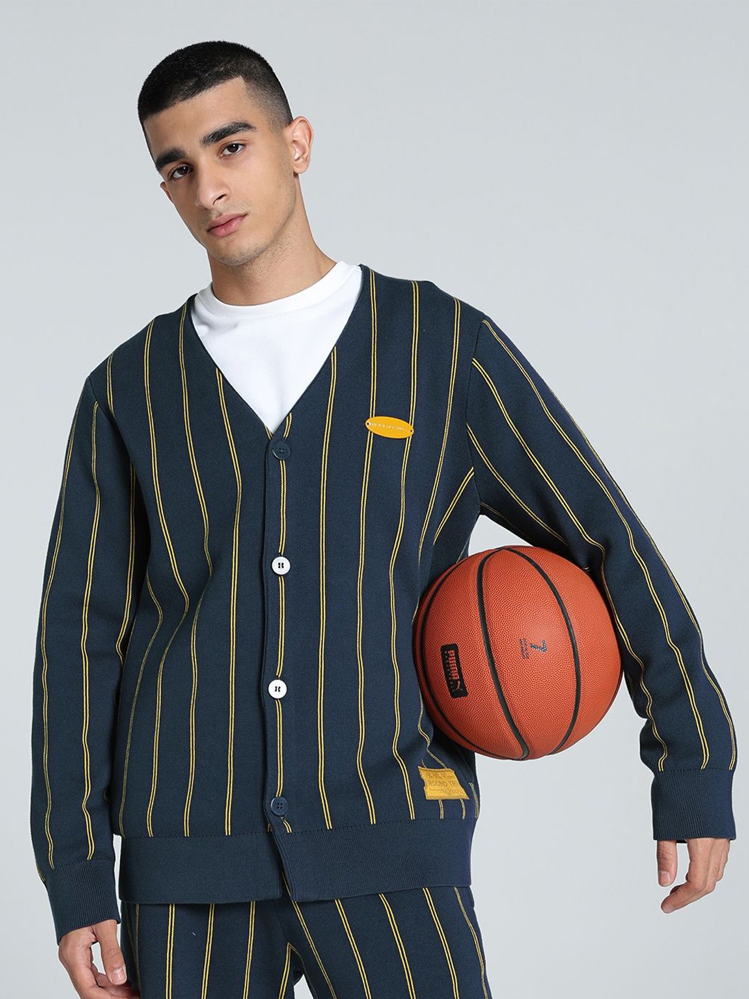 

PUMA Hoops Men Striped Cardigan, Blue