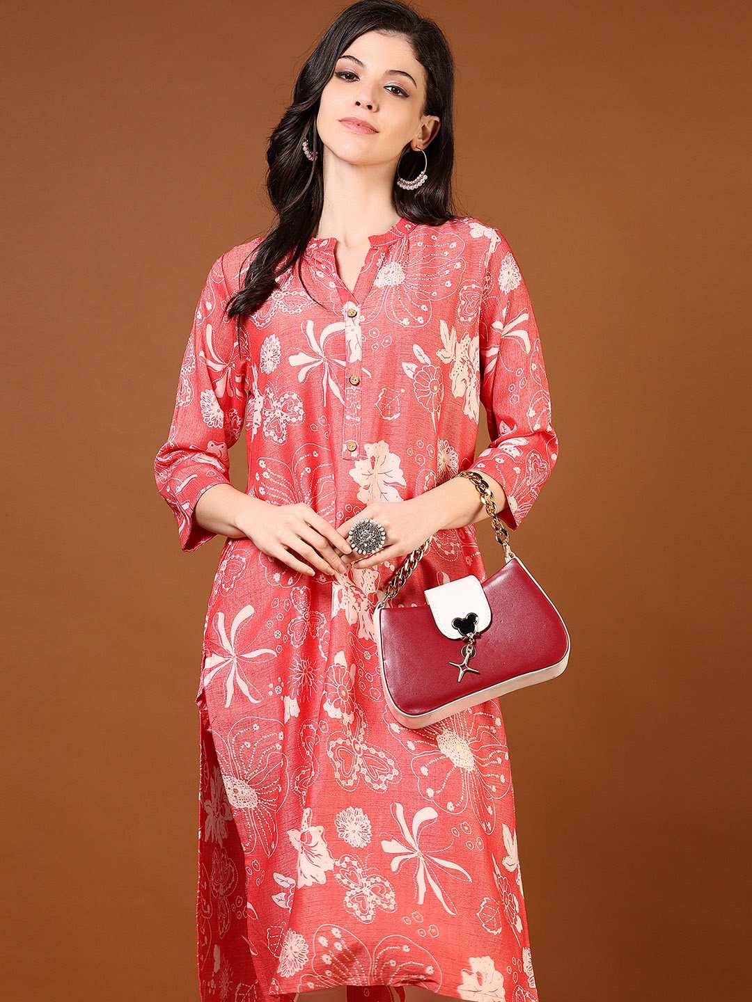 

V-Mart Women Floral Printed Mirror Work Kurta, Pink