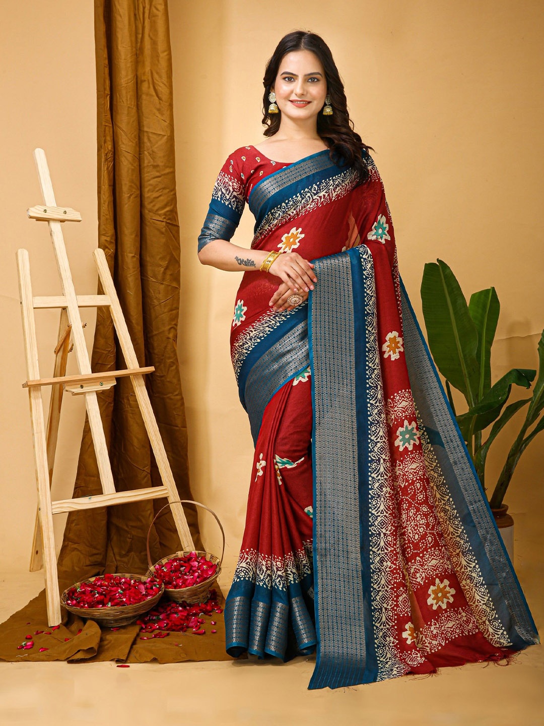 

Rangtulika Ethnics Zari Saree, Red