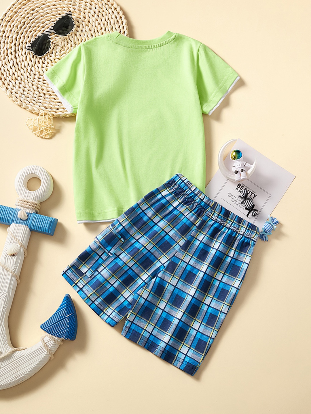 

YK Boys Printed T-shirt With Shorts, Green