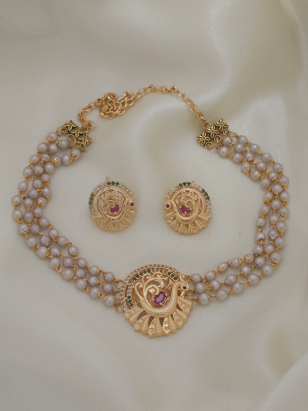 

Rangrozo Jewellery Gold-Plated Stone Studded & Beaded Jewellery Set