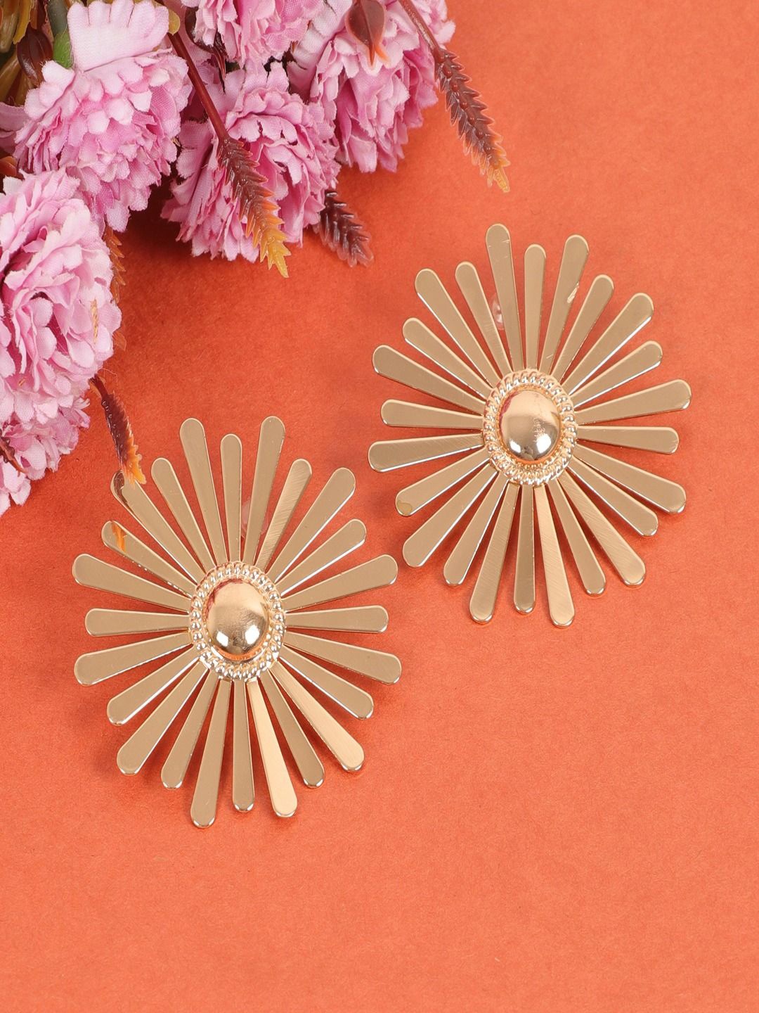 

DressBerry Contemporary Drop Earrings, Gold