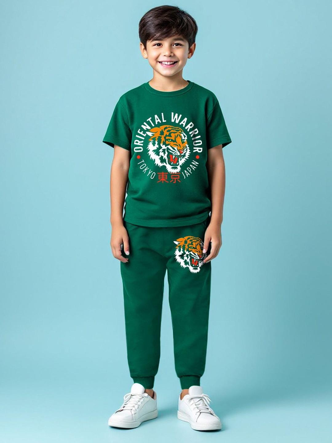 

HERE&NOW Boys Printed T-Shirt and Joggers, Green