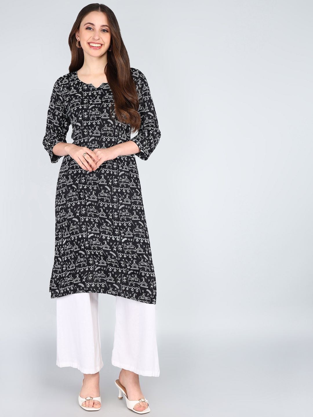

Tviksha Fashion Women Printed Thread Work Kurta, Black